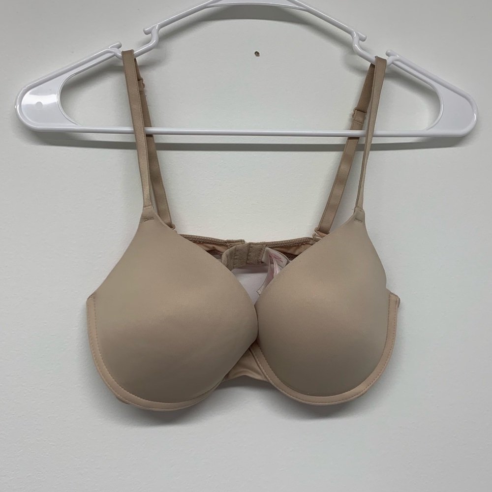 Victoria’s Secret Nude Wear Everywhere push-up bra
